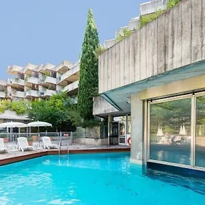 Hotel Sowell Ardèche, Grospierres